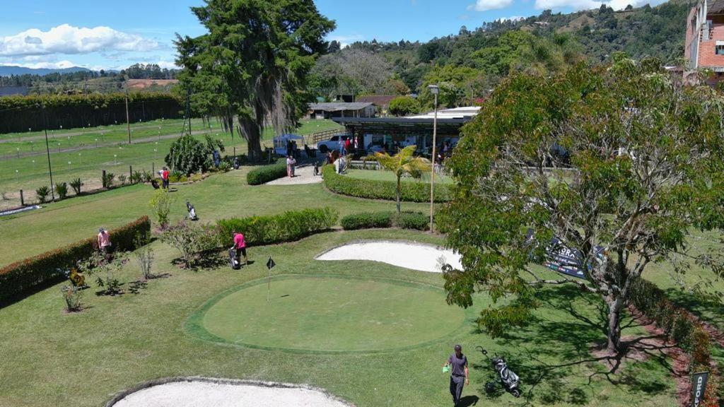 Hotel&Golf Isak Aeropuerto Rionegro Exterior foto